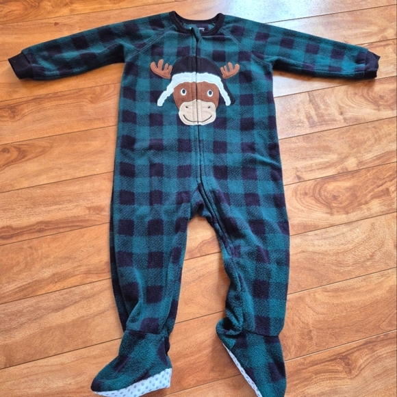 3/$15 Children’s Place Boy’s Green & Black Plaid Moose Sleeper – 12–18 Months - Picture 1 of 3